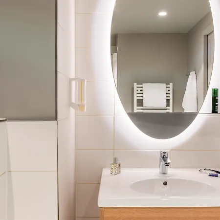 Adagio Access Colombes La Defense Aparthotel