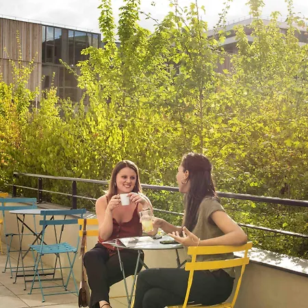 Adagio Access Colombes La Defense Aparthotel