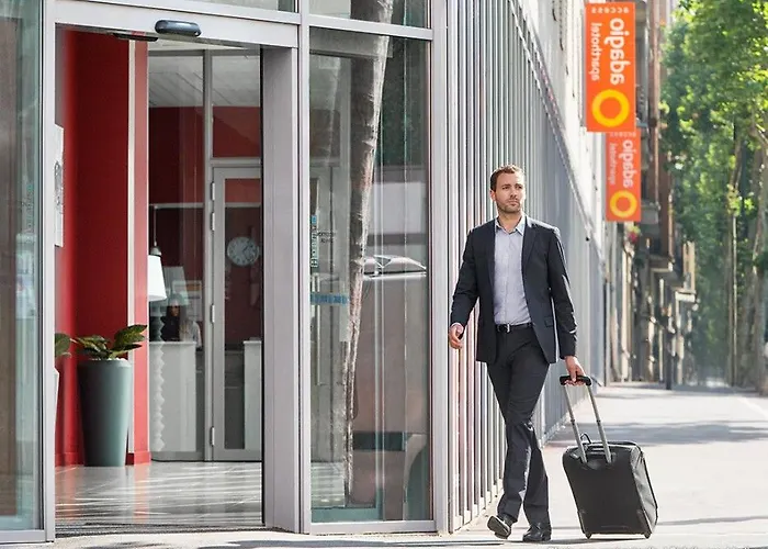 Adagio Access Colombes La Defense 3*